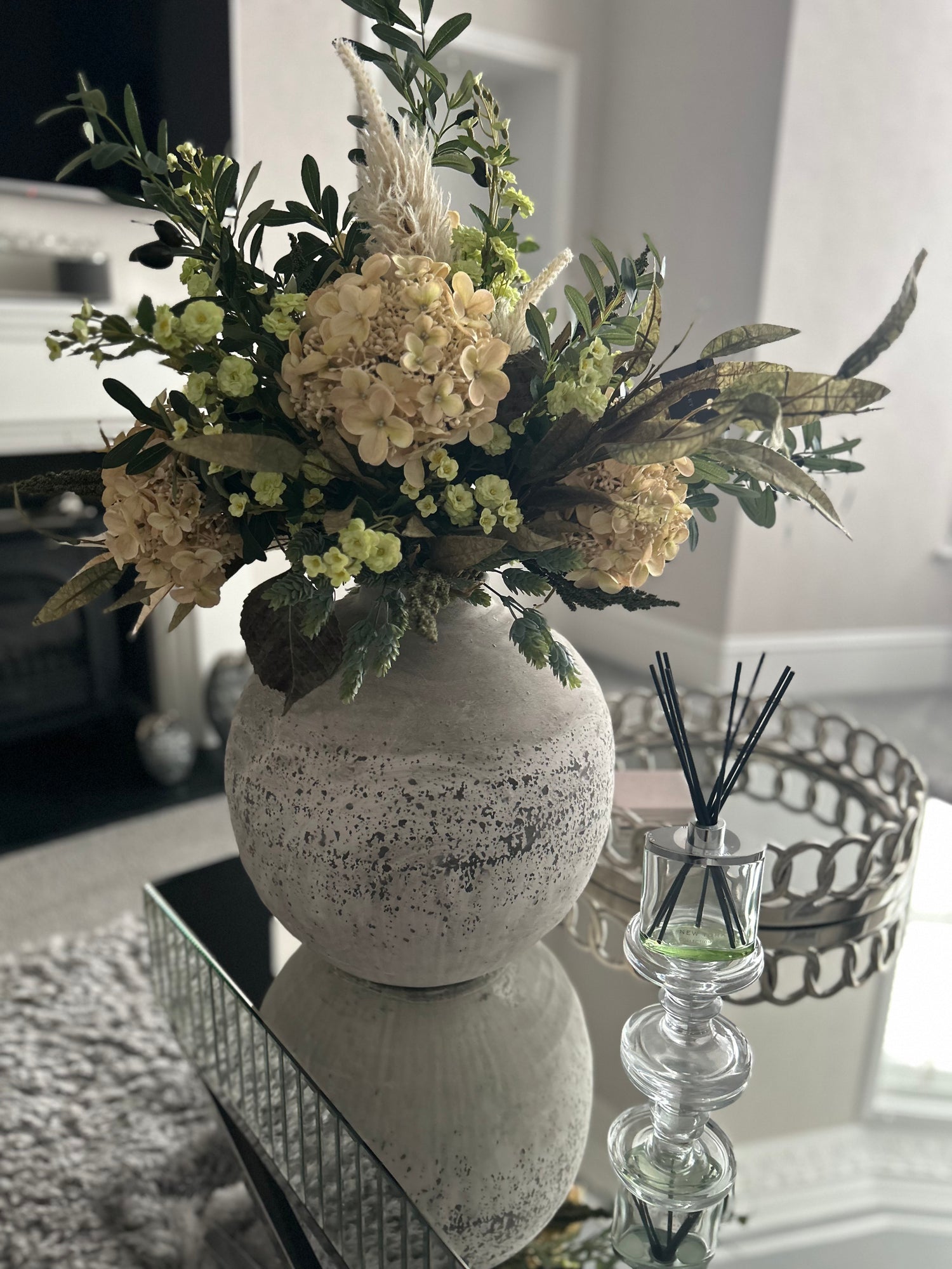 Luxury Yellow Bloom Stone Vase Display